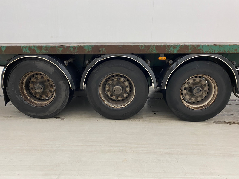 Trailor Plateau - Návěs valník/ Plato: obrázek 4 Trailor Plateau - Návěs valník/ Plato: obrázek 4