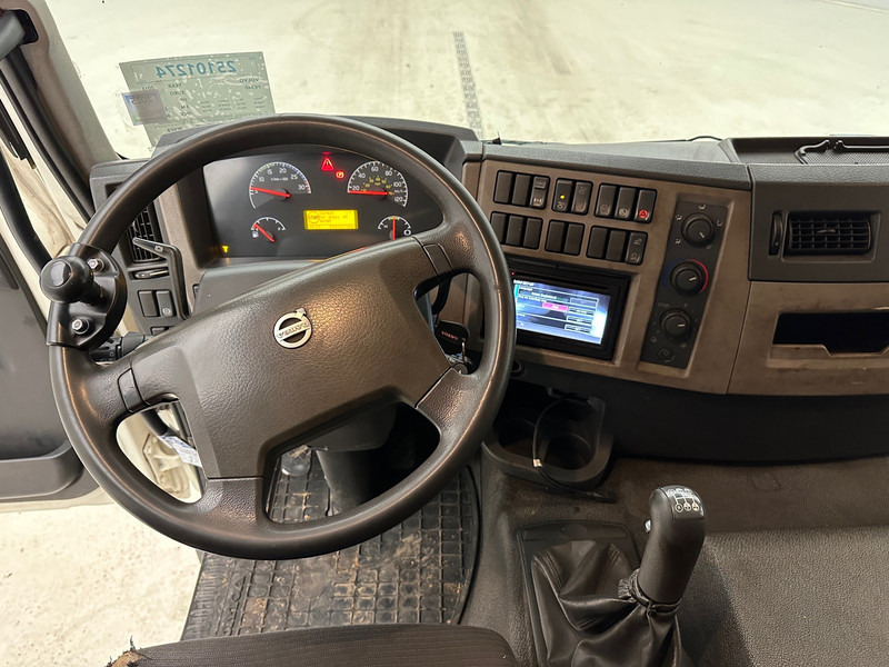 Plachtový nákladní auto Volvo FE 340: obrázek 8