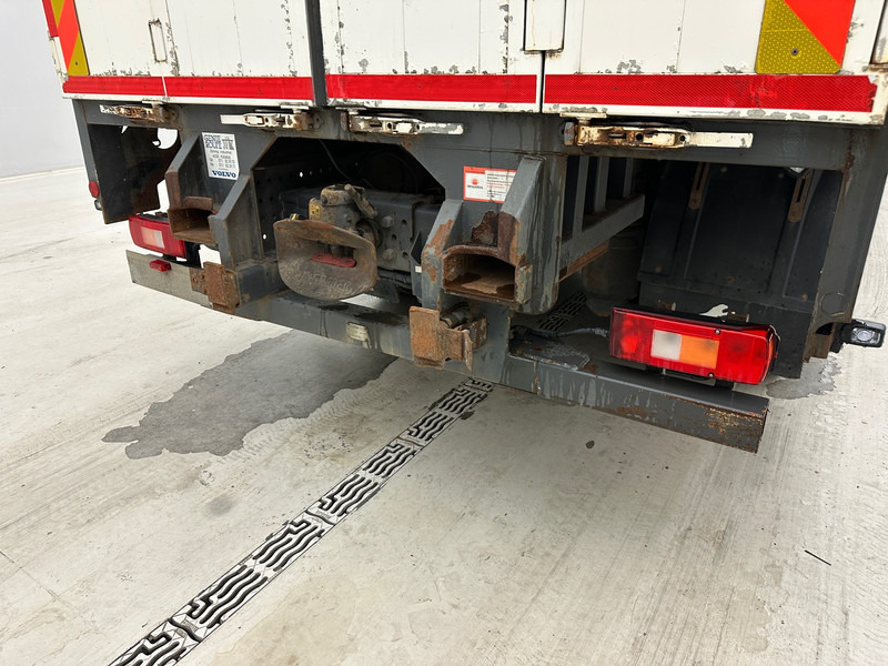 Plachtový nákladní auto Volvo FE 340: obrázek 12