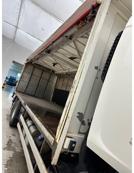 Plachtový nákladní auto Volvo FE 340: obrázek 11