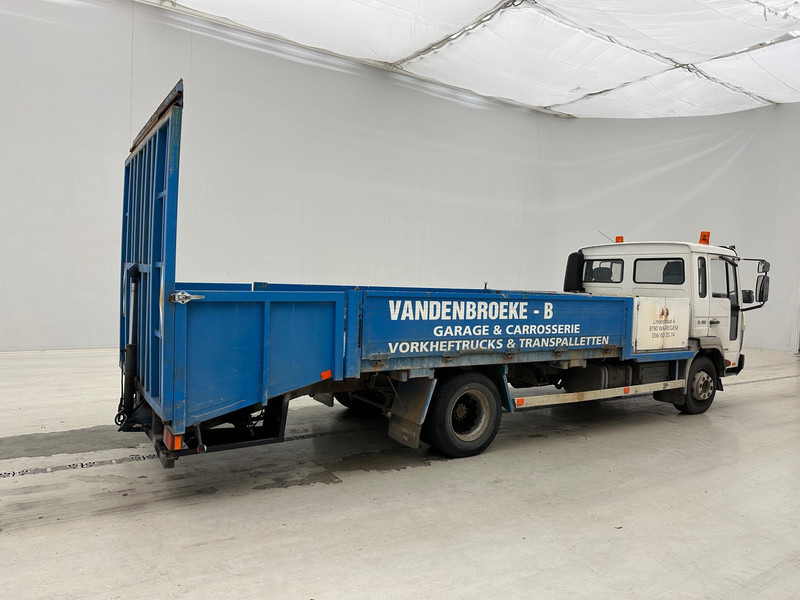 Volvo FL 180 - Sklápěč: obrázek 4 Volvo FL 180 - Sklápěč: obrázek 4