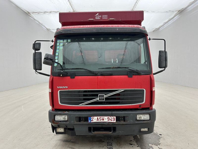 Volvo FL 220 - Plachtový nákladní auto: obrázek 2 Volvo FL 220 - Plachtový nákladní auto: obrázek 2