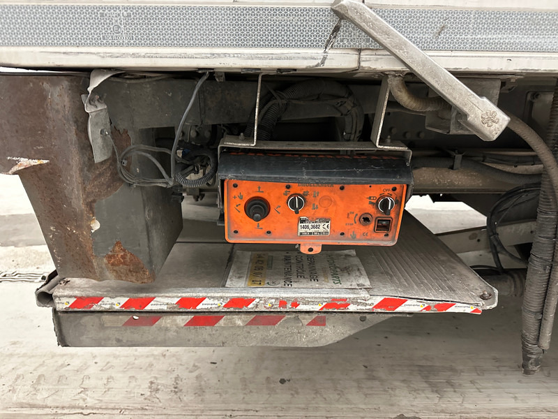 Volvo FL 250 - Chladírenský nákladní automobil: obrázek 4 Volvo FL 250 - Chladírenský nákladní automobil: obrázek 4