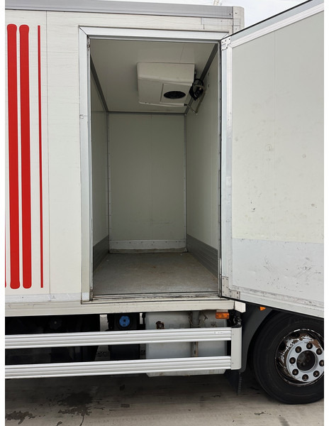 Volvo FL 250 - Chladírenský nákladní automobil: obrázek 4 Volvo FL 250 - Chladírenský nákladní automobil: obrázek 4