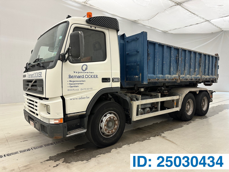 Volvo FM12.380 - 6x4 - Hákový nosič kontejnerů: obrázek 1 Volvo FM12.380 - 6x4 - Hákový nosič kontejnerů: obrázek 1