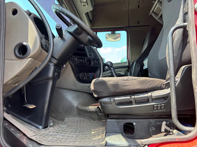 DAF XF 105.460 6X4 Spacecab Steelsuspension Manual geabox - Tahač: obrázek 5 DAF XF 105.460 6X4 Spacecab Steelsuspension Manual geabox - Tahač: obrázek 5