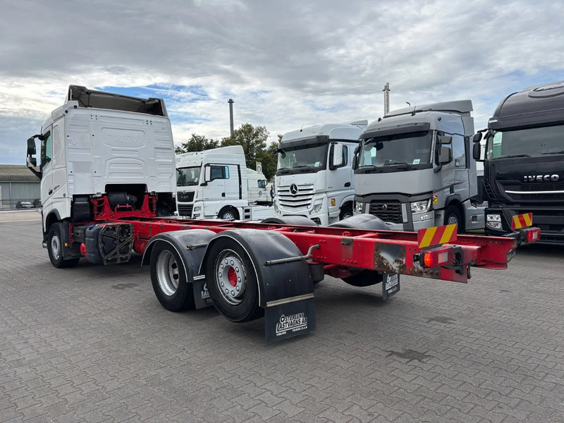 Volvo FH 500 6X2 Euro 6 - Podvozek s kabinou: obrázek 3 Volvo FH 500 6X2 Euro 6 - Podvozek s kabinou: obrázek 3