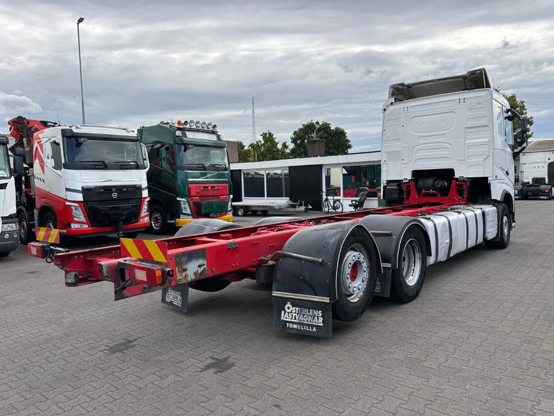 Volvo FH 500 6X2 Euro 6 - Podvozek s kabinou: obrázek 4 Volvo FH 500 6X2 Euro 6 - Podvozek s kabinou: obrázek 4