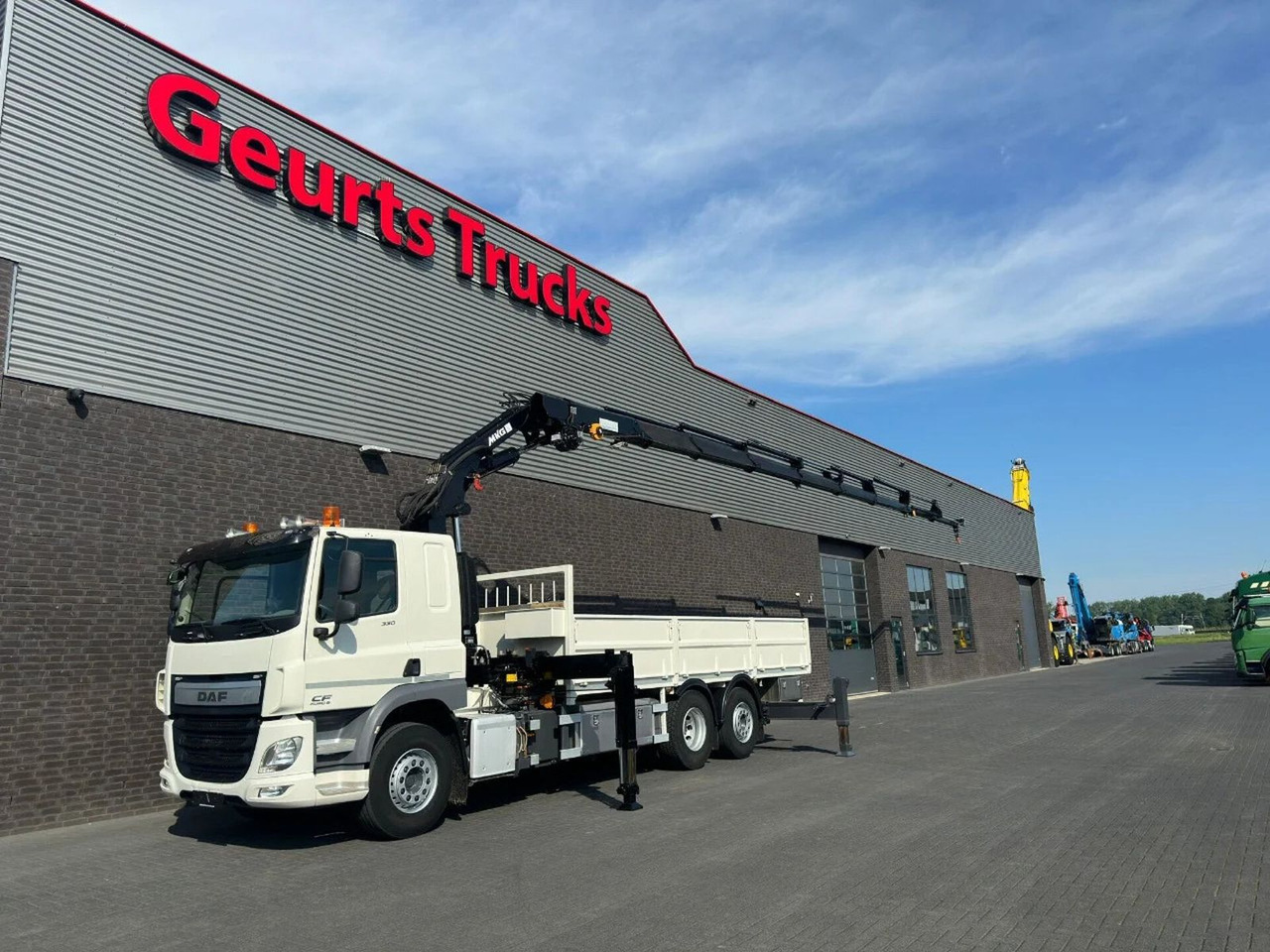 DAF CF 330 6X2 MKG HLK 341 SHP A8 KRAAN/KRAN/CANE/GR - Auto s hydraulickou rukou: obrázek 2 DAF CF 330 6X2 MKG HLK 341 SHP A8 KRAAN/KRAN/CANE/GR - Auto s hydraulickou rukou: obrázek 2