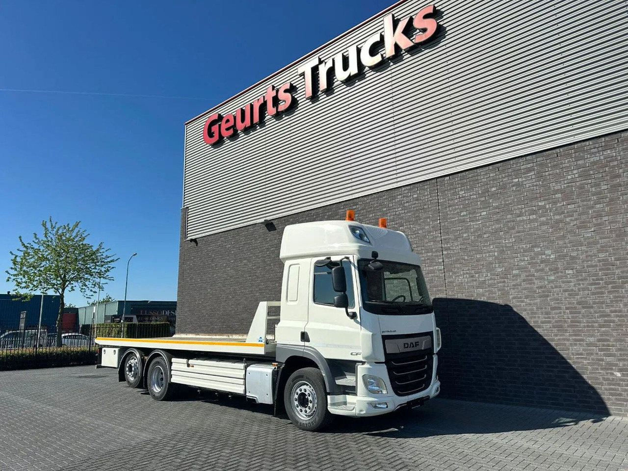 DAF CF 410 6X2 M4SN3 OPRIJWAGEN / MACHINE TRANSPORTE - Přepravník automobilů: obrázek 5 DAF CF 410 6X2 M4SN3 OPRIJWAGEN / MACHINE TRANSPORTE - Přepravník automobilů: obrázek 5