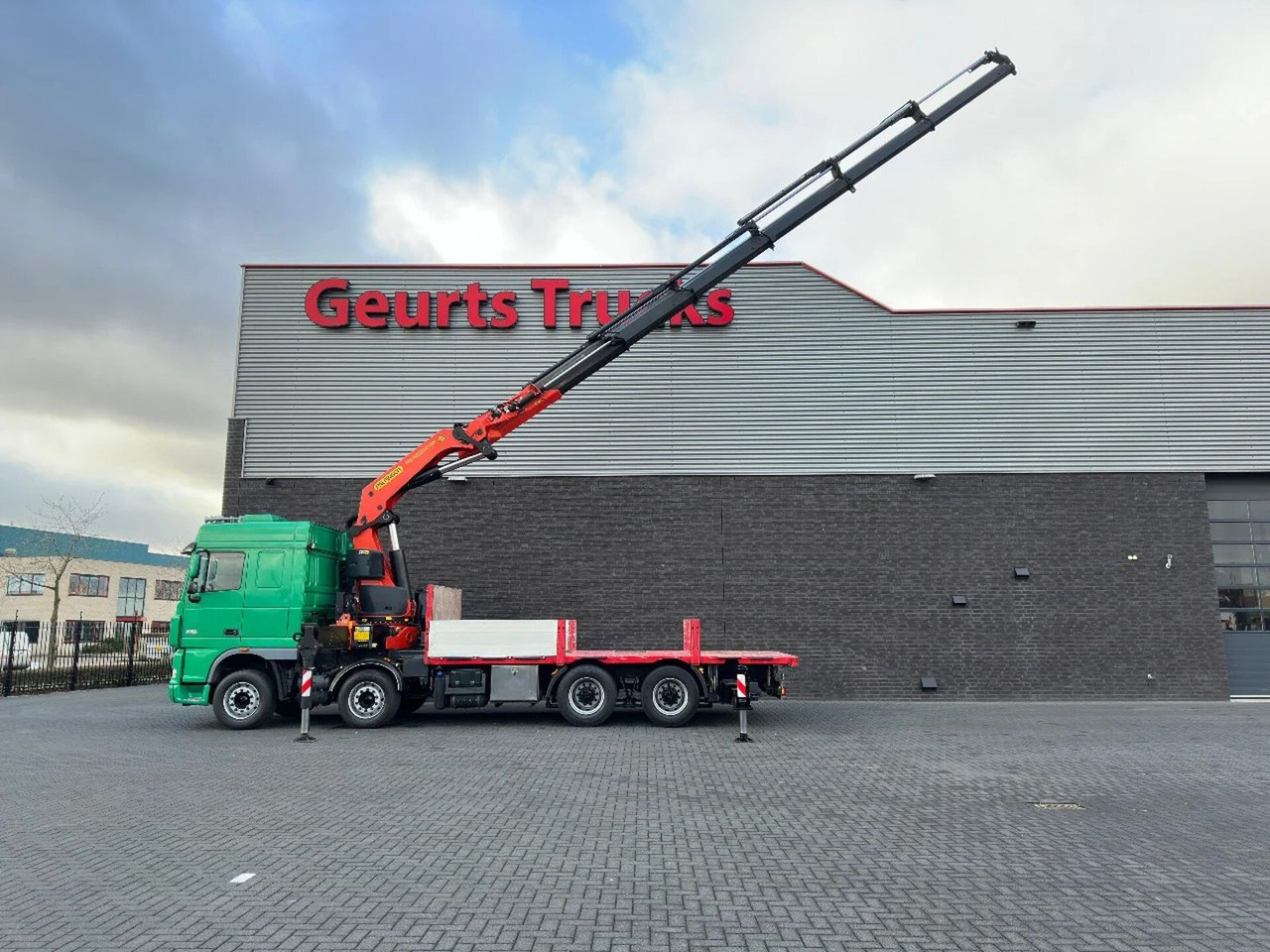 DAF XF 105.510 8X4 + PALFINGER PK 65002-SH E POWER L - Auto s hydraulickou rukou: obrázek 3 DAF XF 105.510 8X4 + PALFINGER PK 65002-SH E POWER L - Auto s hydraulickou rukou: obrázek 3