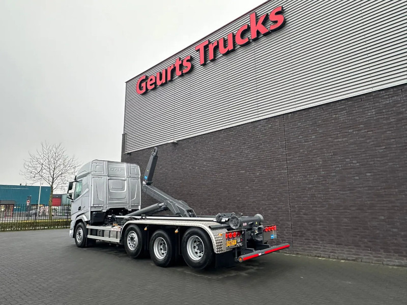 DAF XF 530 8X2 TRIPLE VDL S-30-6700 HAAKARMSYSTEEM/ABROLLKIPPER/HOOKLIFT/NIEUW/NEW - Hákový nosič kontejnerů: obrázek 3 DAF XF 530 8X2 TRIPLE VDL S-30-6700 HAAKARMSYSTEEM/ABROLLKIPPER/HOOKLIFT/NIEUW/NEW - Hákový nosič kontejnerů: obrázek 3