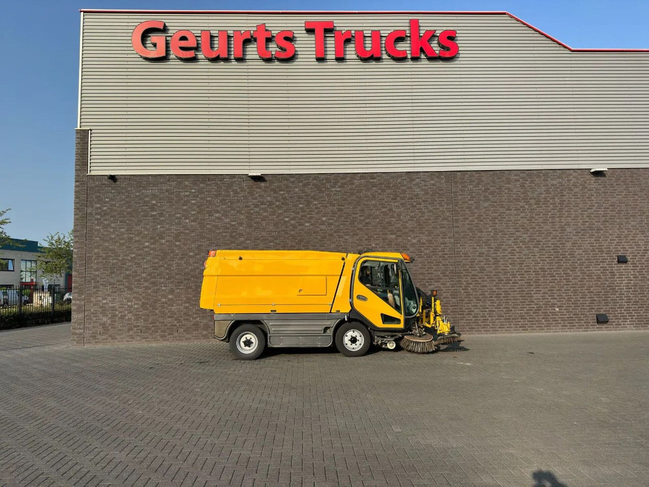 Johnston CX400 SWEEPING TRUCK/ KEHRMASCHINE/VEEG - Zametací vůz: obrázek 5 Johnston CX400 SWEEPING TRUCK/ KEHRMASCHINE/VEEG - Zametací vůz: obrázek 5