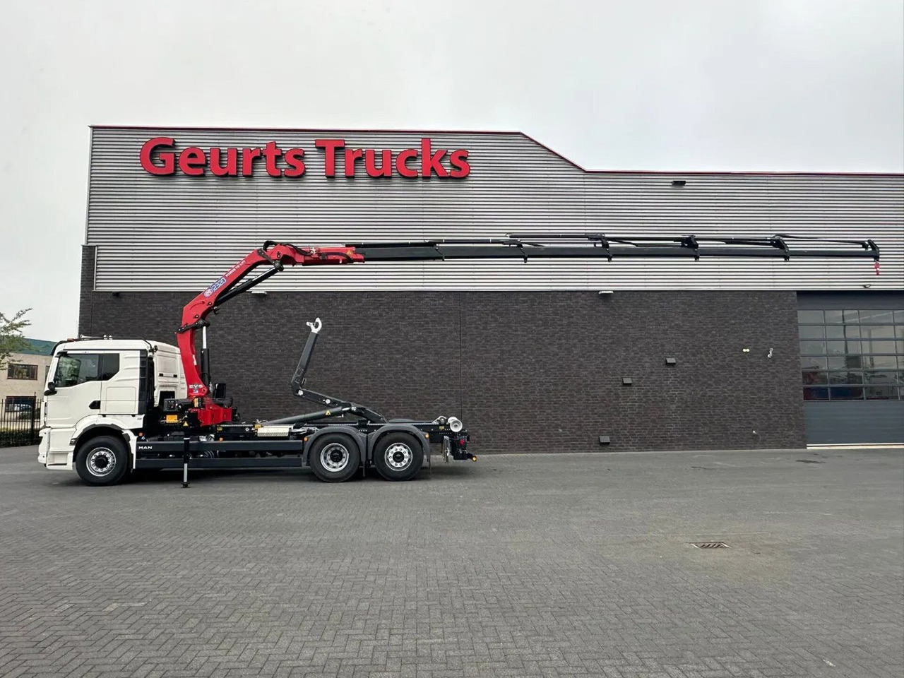 Hákový nosič kontejnerů, Auto s hydraulickou rukou MAN TGS 26.520 6X4H-4 BL NEW MODEL + MEILLER HAAKARM: obrázek 1