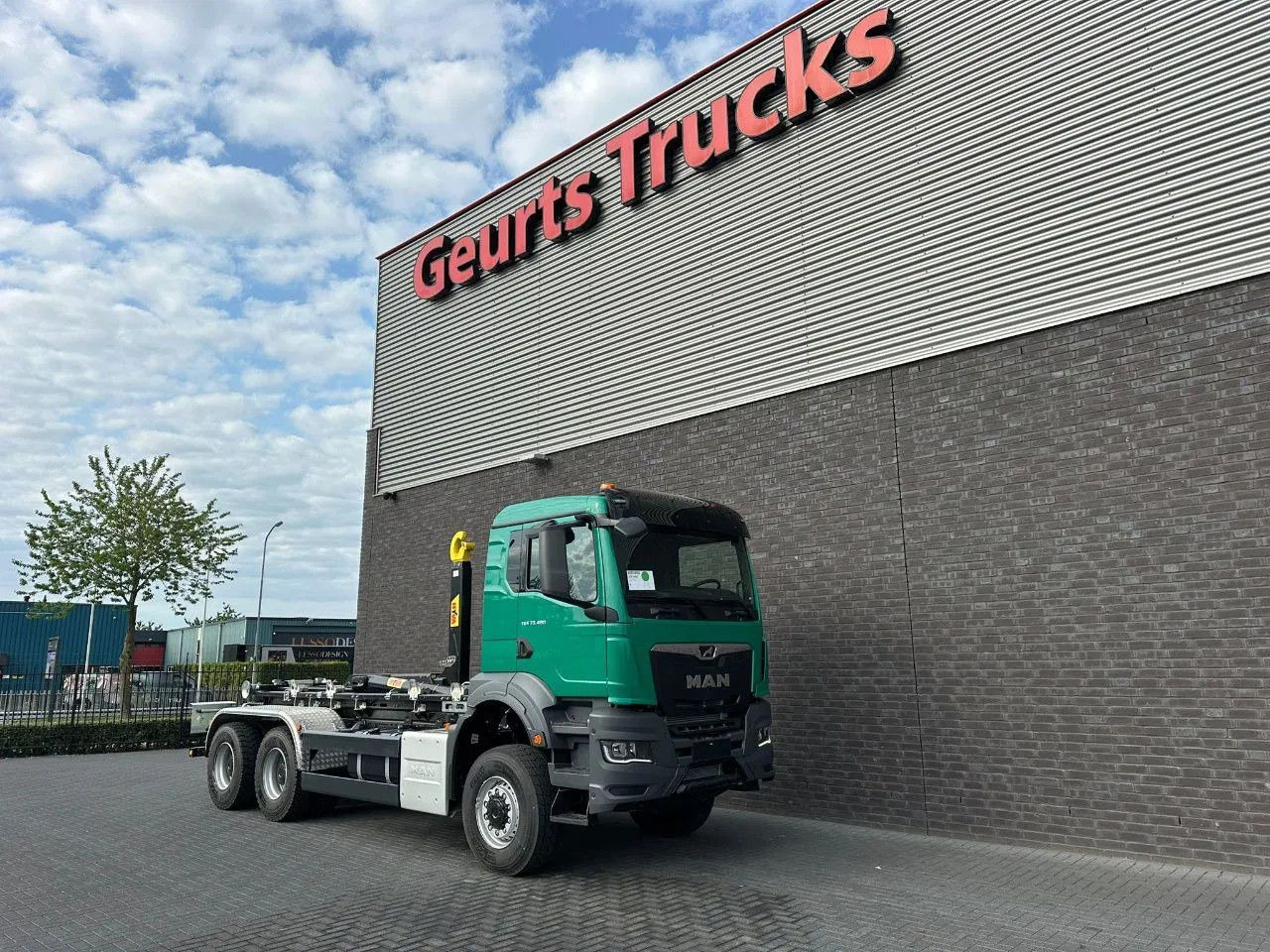 MAN TGS 33.480 6X6 HYVA LIFT 26-55-S HAAKARM / ABROL - Hákový nosič kontejnerů: obrázek 5 MAN TGS 33.480 6X6 HYVA LIFT 26-55-S HAAKARM / ABROL - Hákový nosič kontejnerů: obrázek 5