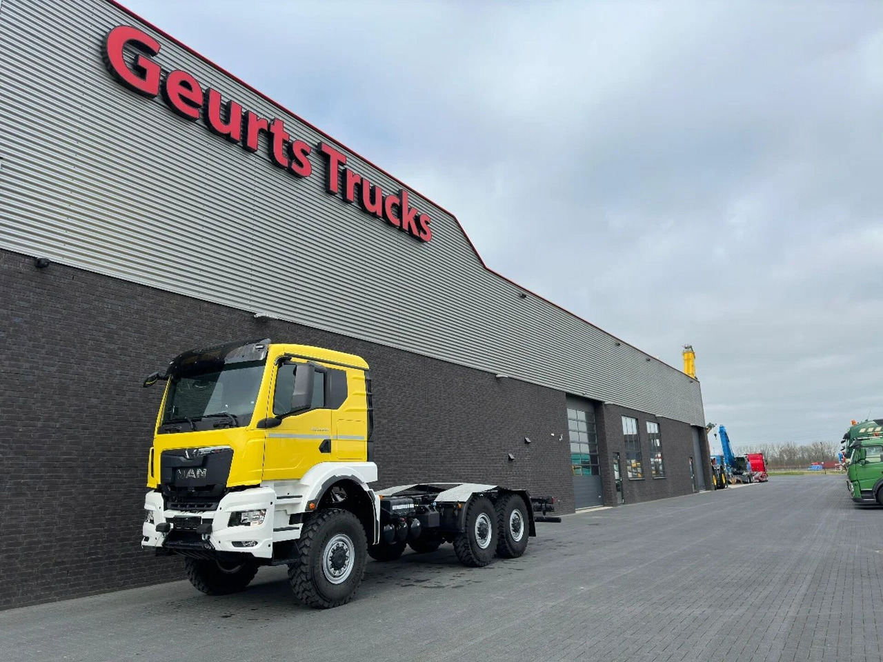 MAN TGS 33.540 6X6 BB CH HEAVY DUTY CHASSIS CABINE/N - Podvozek s kabinou: obrázek 2 MAN TGS 33.540 6X6 BB CH HEAVY DUTY CHASSIS CABINE/N - Podvozek s kabinou: obrázek 2