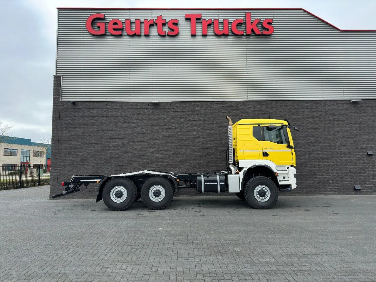 MAN TGS 33.540 6X6 BB CH HEAVY DUTY CHASSIS CABINE/N - Podvozek s kabinou: obrázek 4 MAN TGS 33.540 6X6 BB CH HEAVY DUTY CHASSIS CABINE/N - Podvozek s kabinou: obrázek 4