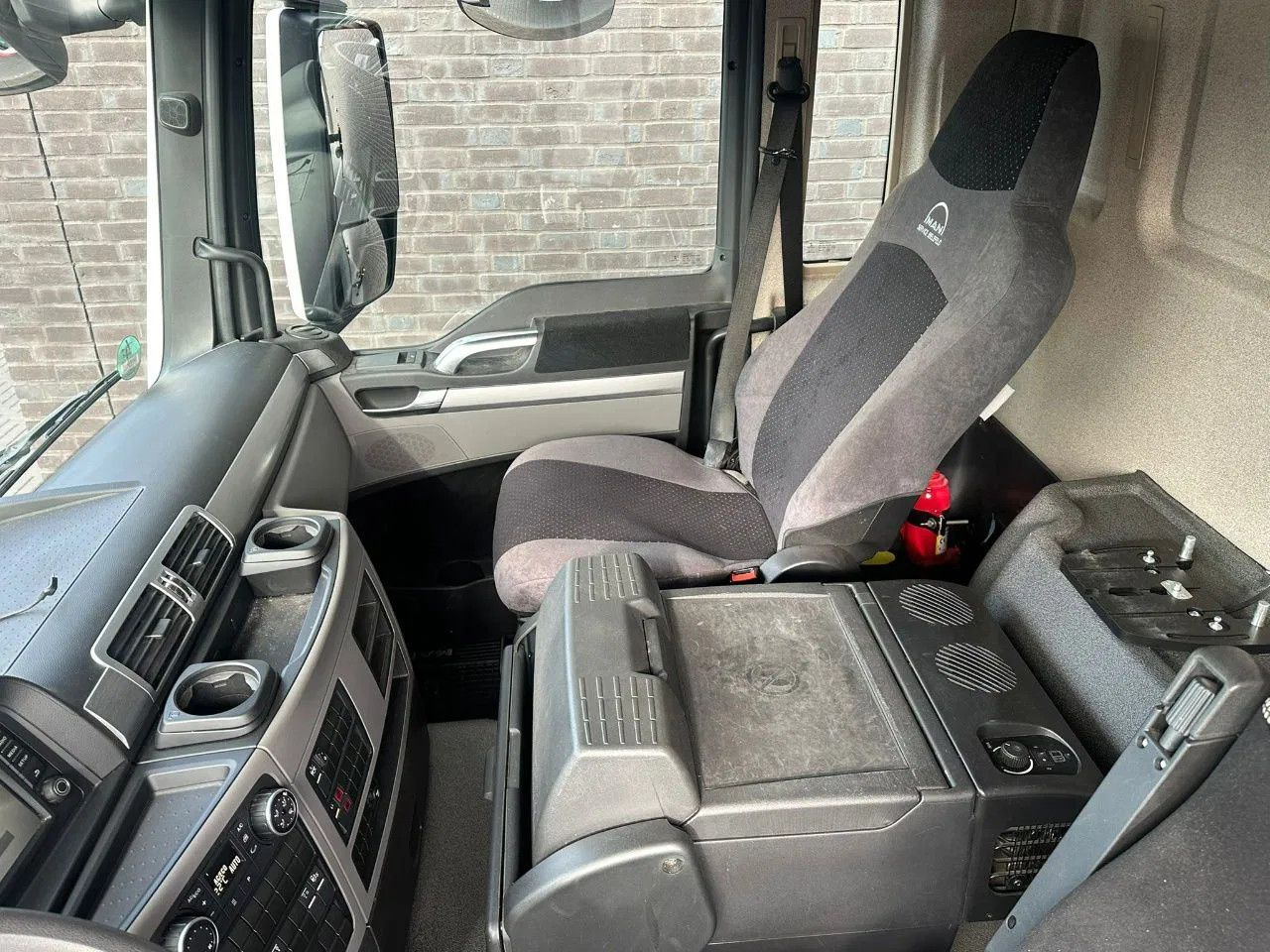 Auto s hydraulickou rukou MAN TGS 35.470 8X2 SCHUIFZEIL MET PALFINGER PK37.002: obrázek 21