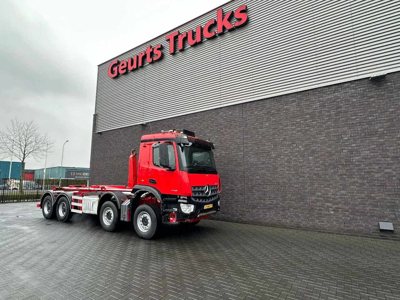 Mercedes-Benz Arocs 8X4 VDL S-30-6600 HAAKARMSYSTEEM/ABROLLKIP - Hákový nosič kontejnerů: obrázek 5 Mercedes-Benz Arocs 8X4 VDL S-30-6600 HAAKARMSYSTEEM/ABROLLKIP - Hákový nosič kontejnerů: obrázek 5