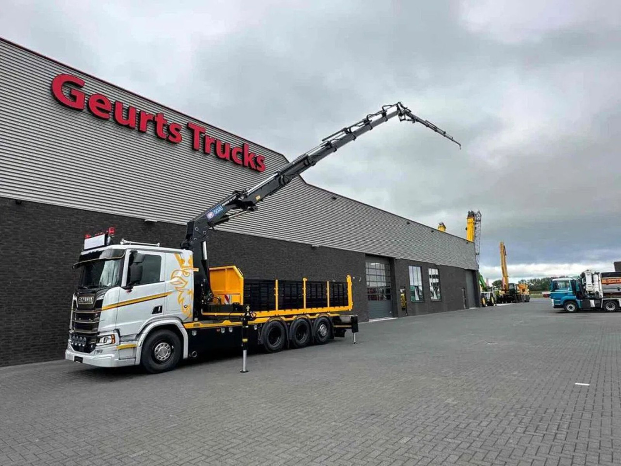 Scania R530 V8 NGS 8X4 TRIDEM MET HYVA 2Z KIPPER + HMF - Sklápěč, Auto s hydraulickou rukou: obrázek 3 Scania R530 V8 NGS 8X4 TRIDEM MET HYVA 2Z KIPPER + HMF - Sklápěč, Auto s hydraulickou rukou: obrázek 3