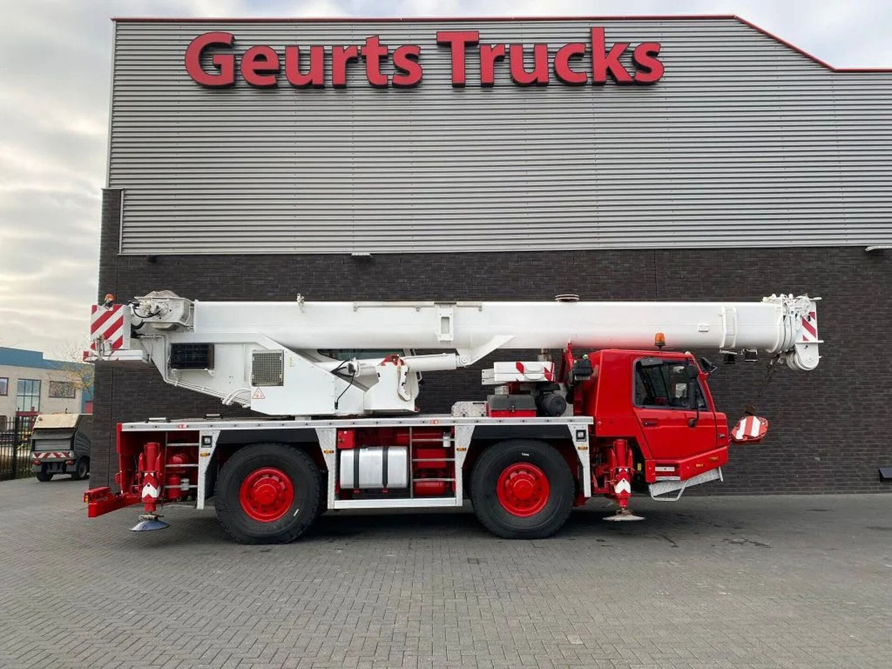 Tadano ATF 40G-2 KRAAN/KRAN/CRANE/GRUA - Věžový jeřáb: obrázek 4 Tadano ATF 40G-2 KRAAN/KRAN/CRANE/GRUA - Věžový jeřáb: obrázek 4