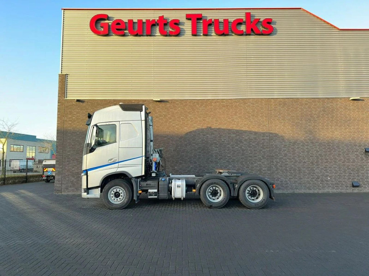 Volvo FH 460 6X4 TREKKER/TRACTOR/SZM EURO 6 HYDRAULIC - Tahač: obrázek 1 Volvo FH 460 6X4 TREKKER/TRACTOR/SZM EURO 6 HYDRAULIC - Tahač: obrázek 1