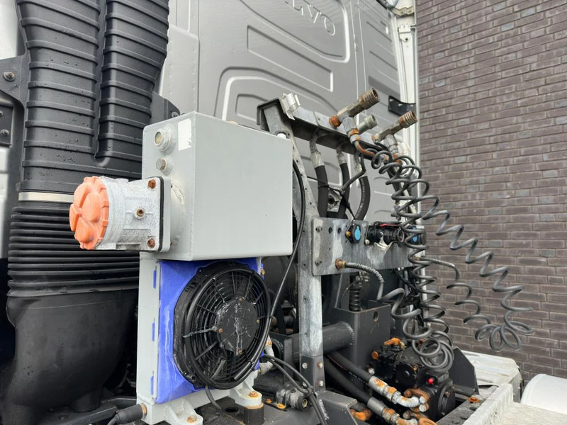 Tahač Volvo FH 460 6X4 TREKKER/TRACTOR/SZM EURO 6 HYDRAULIC: obrázek 13 Tahač Volvo FH 460 6X4 TREKKER/TRACTOR/SZM EURO 6 HYDRAULIC: obrázek 13