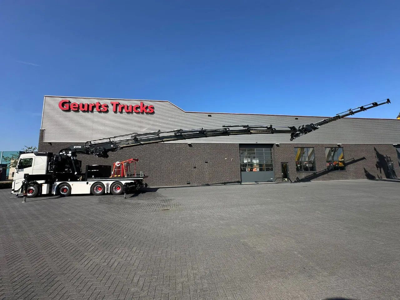 Volvo FH 540 8X4F R TREKKER / BAKWAGEN MET EFFER 1405/ - Tahač: obrázek 4 Volvo FH 540 8X4F R TREKKER / BAKWAGEN MET EFFER 1405/ - Tahač: obrázek 4