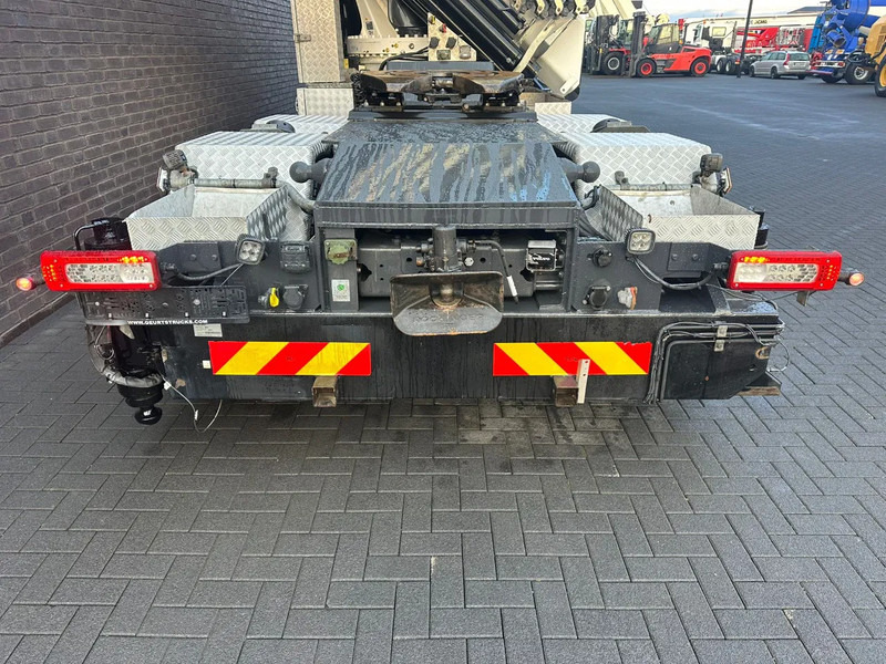 Auto s hydraulickou rukou Volvo FH 16.650 8X4 TREKKER-BAKWAGEN COMBI + FASSI F1650RA.2.28 + JIB L816 KRAAN/KRAN/CRANE/GRUA: obrázek 20 Auto s hydraulickou rukou Volvo FH 16.650 8X4 TREKKER-BAKWAGEN COMBI + FASSI F1650RA.2.28 + JIB L816 KRAAN/KRAN/CRANE/GRUA: obrázek 20