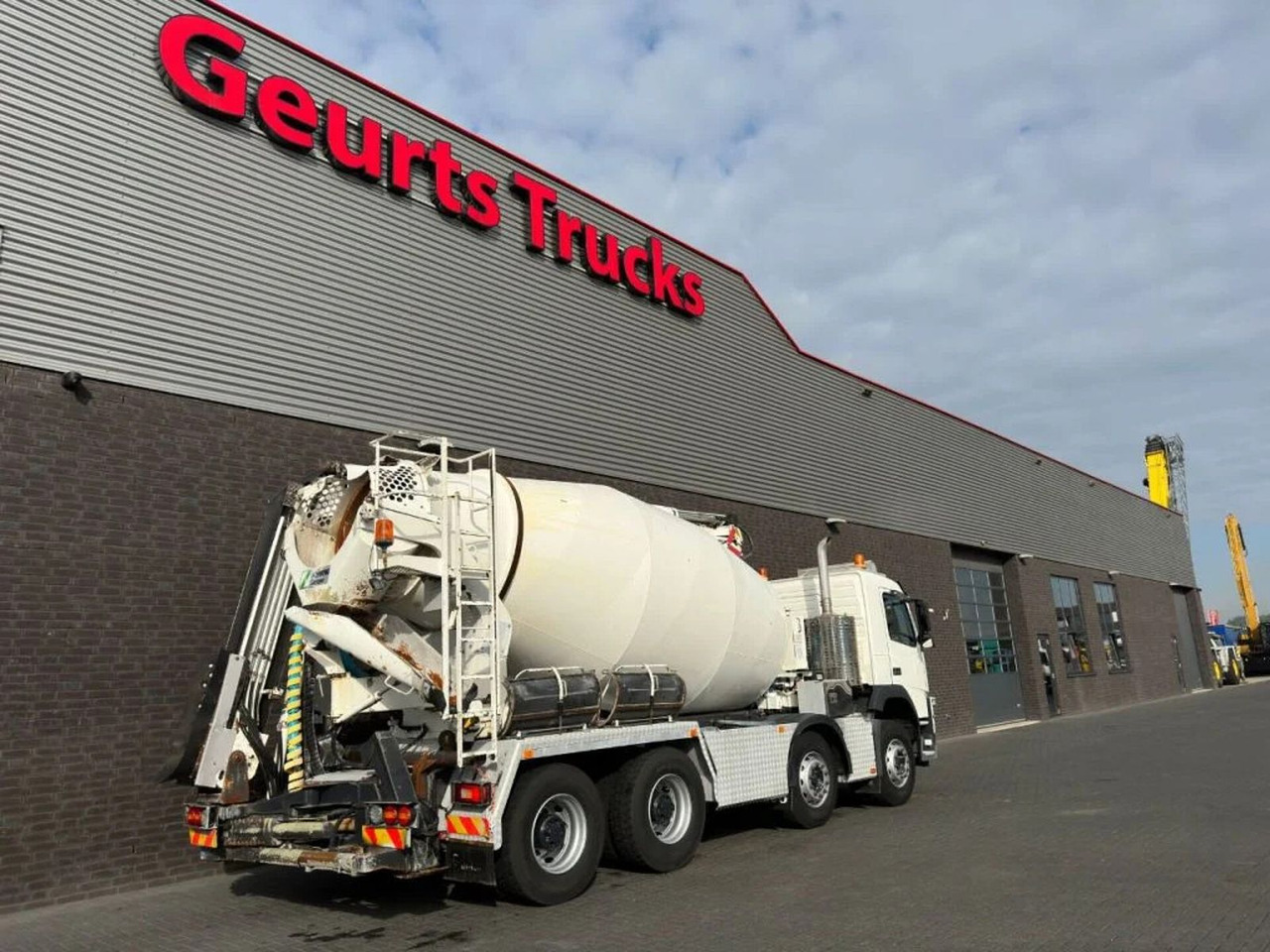 Volvo FM 410 8X4 + STETTER 9 M3 MIXER/MISCHER + THEAM - Autodomíchávač: obrázek 5 Volvo FM 410 8X4 + STETTER 9 M3 MIXER/MISCHER + THEAM - Autodomíchávač: obrázek 5