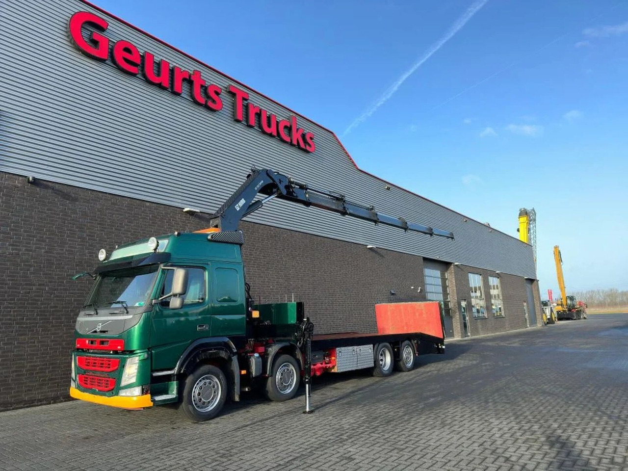 Volvo FM 500 8X2 OPRIJWAGEN/MACHINE TRANSPORTER + HIAB - Auto s hydraulickou rukou: obrázek 2 Volvo FM 500 8X2 OPRIJWAGEN/MACHINE TRANSPORTER + HIAB - Auto s hydraulickou rukou: obrázek 2
