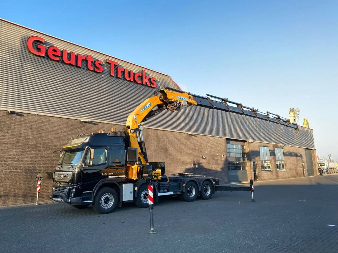 Volvo FMX 500 8X4 TREKKER-BAKWAGEN COMBI + EFFER 955/8 - Auto s hydraulickou rukou: obrázek 3 Volvo FMX 500 8X4 TREKKER-BAKWAGEN COMBI + EFFER 955/8 - Auto s hydraulickou rukou: obrázek 3