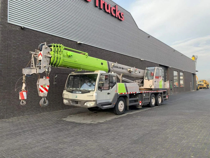 Zoomlion QY25V51.5 25 TONS CRANE/KRAN/GRUA/KRAAN - Univerzální autojeřáb: obrázek 2 Zoomlion QY25V51.5 25 TONS CRANE/KRAN/GRUA/KRAAN - Univerzální autojeřáb: obrázek 2