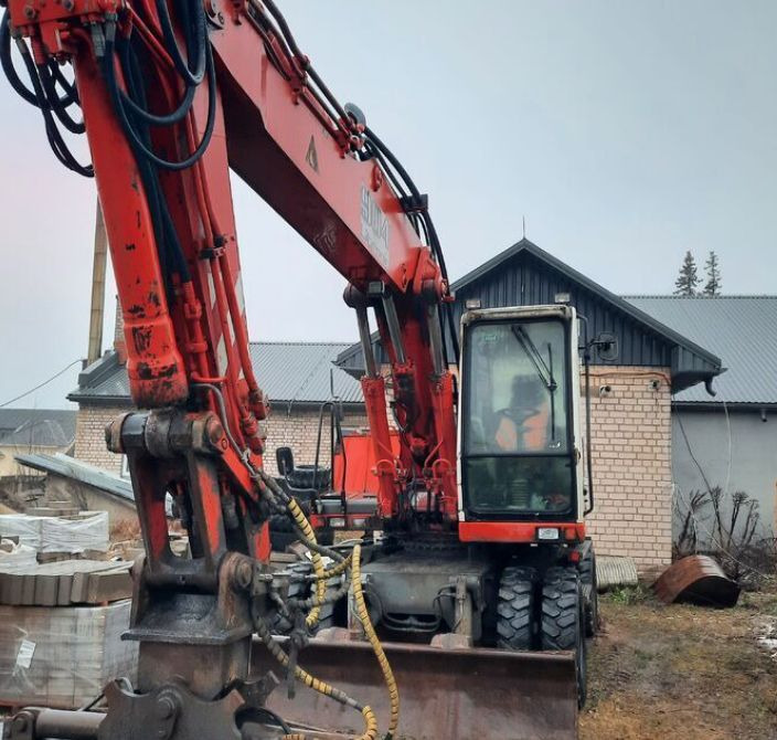 LIEBHERR A 904 - Kolesové rýpadlo: obrázek 1 LIEBHERR A 904 - Kolesové rýpadlo: obrázek 1