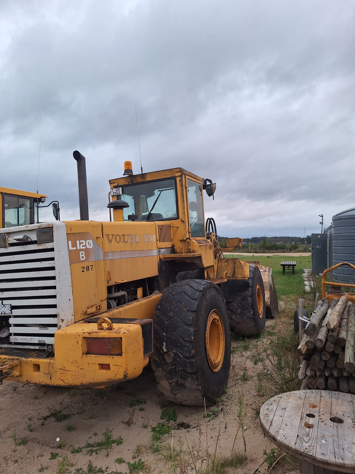 VOLVO L120B - Kolový nakladač: obrázek 4 VOLVO L120B - Kolový nakladač: obrázek 4