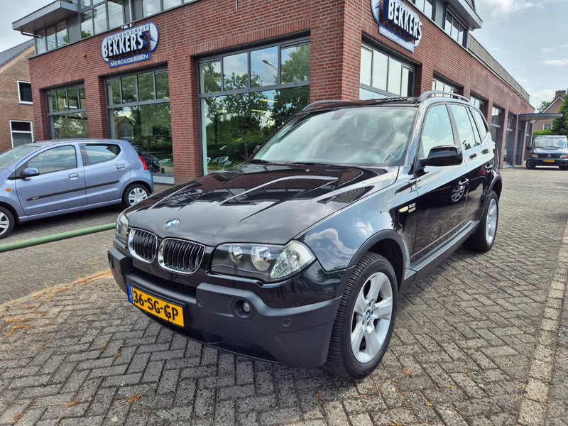 BMW X3 Automaat 6 cil. - Osobní auto: obrázek 1 BMW X3 Automaat 6 cil. - Osobní auto: obrázek 1