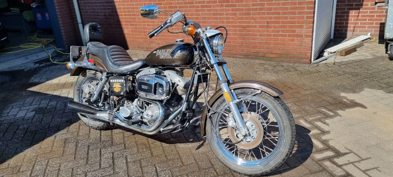 Harley-Davidson FXE SUPER GLIDE.... 1200 AMF first paint - Motocykl: obrázek 2 Harley-Davidson FXE SUPER GLIDE.... 1200 AMF first paint - Motocykl: obrázek 2