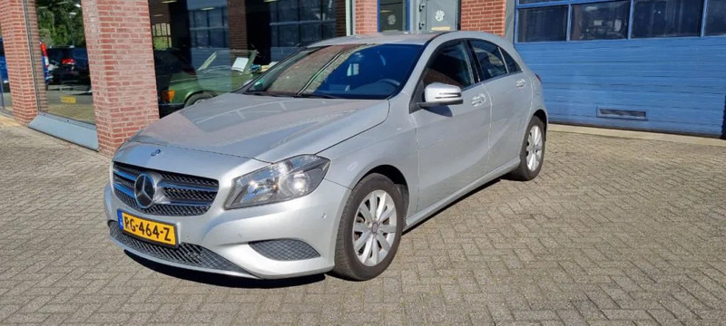 Mercedes-Benz A-Klasse 180 automaat.. 180 automaat - Osobní auto: obrázek 3 Mercedes-Benz A-Klasse 180 automaat.. 180 automaat - Osobní auto: obrázek 3