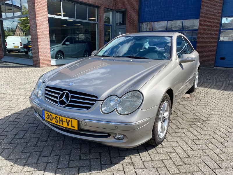 Mercedes-Benz CLK-Klasse C 200 KOMP. Autom. - Osobní auto: obrázek 5 Mercedes-Benz CLK-Klasse C 200 KOMP. Autom. - Osobní auto: obrázek 5