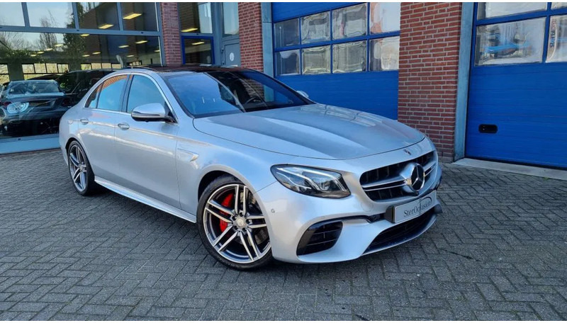 Mercedes-Benz E-Klasse 63 S, 4 Matic AMG..... Premium plus. - Sedan: obrázek 1 Mercedes-Benz E-Klasse 63 S, 4 Matic AMG..... Premium plus. - Sedan: obrázek 1