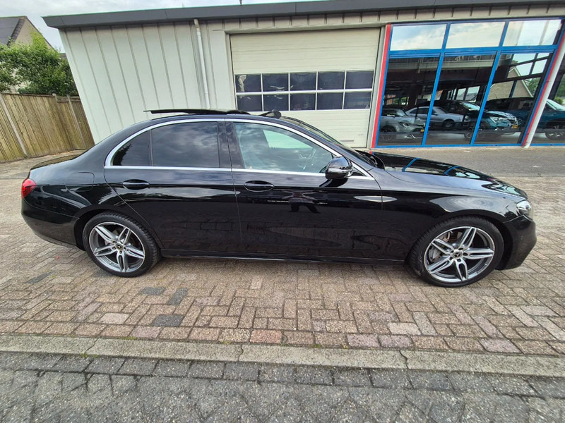 Mercedes-Benz E-Klasse E220 D Automatic AMG.plus Edition - Sedan: obrázek 5 Mercedes-Benz E-Klasse E220 D Automatic AMG.plus Edition - Sedan: obrázek 5
