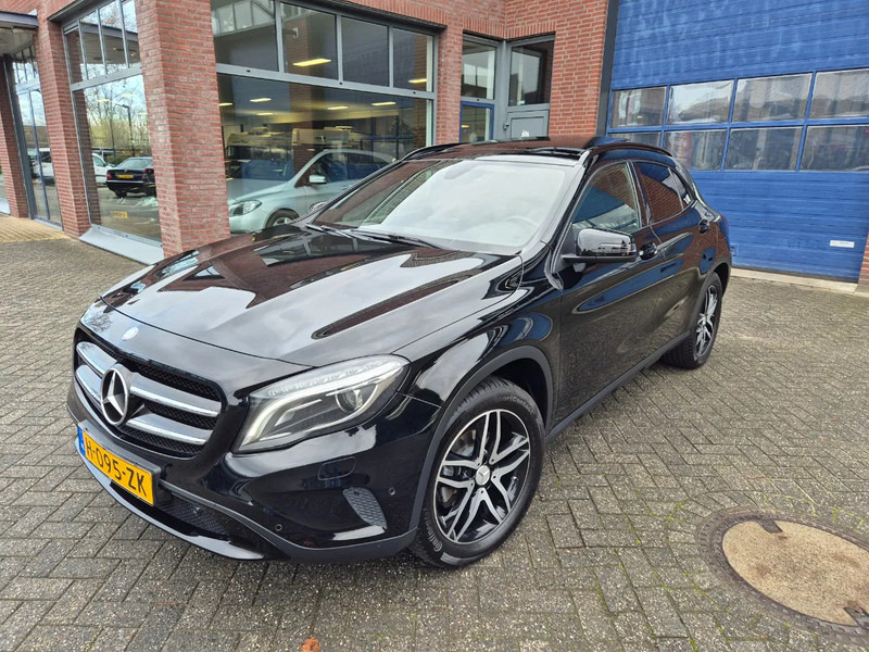 Mercedes-Benz GLA 200 AMG line Automaat prestige - Osobní auto: obrázek 1 Mercedes-Benz GLA 200 AMG line Automaat prestige - Osobní auto: obrázek 1