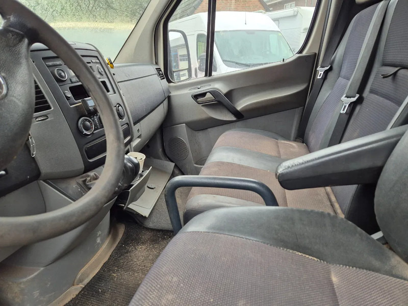 Mercedes-Benz Sprinter 516 autom. motor defect. L2 H2 - Furgon: obrázek 4 Mercedes-Benz Sprinter 516 autom. motor defect. L2 H2 - Furgon: obrázek 4