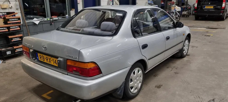 Toyota Corolla GXI 1.6. autom... Limited - Sedan: obrázek 3 Toyota Corolla GXI 1.6. autom... Limited - Sedan: obrázek 3