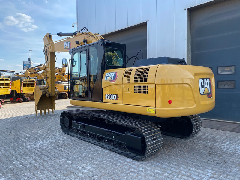 Caterpillar 320D3 - NEW / bucket with teeth / hammerlines - Pásové rýpadlo: obrázek 3 Caterpillar 320D3 - NEW / bucket with teeth / hammerlines - Pásové rýpadlo: obrázek 3