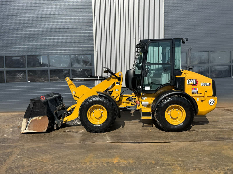 Caterpillar 908M - Kolový nakladač: obrázek 2 Caterpillar 908M - Kolový nakladač: obrázek 2