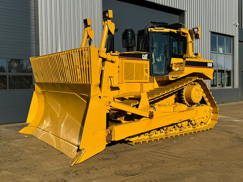 Caterpillar D8R - Buldozer: obrázek 2 Caterpillar D8R - Buldozer: obrázek 2
