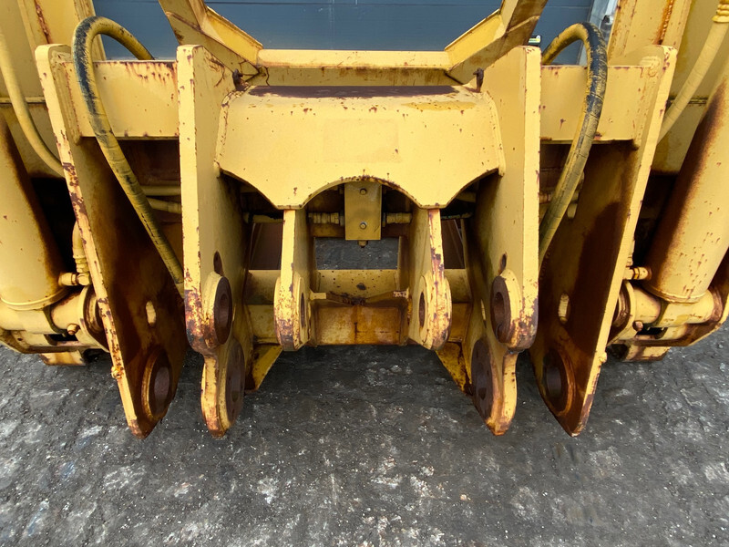 Caterpillar Logging forks Grapple to fit 980G / 980H - Drapák: obrázek 4 Caterpillar Logging forks Grapple to fit 980G / 980H - Drapák: obrázek 4