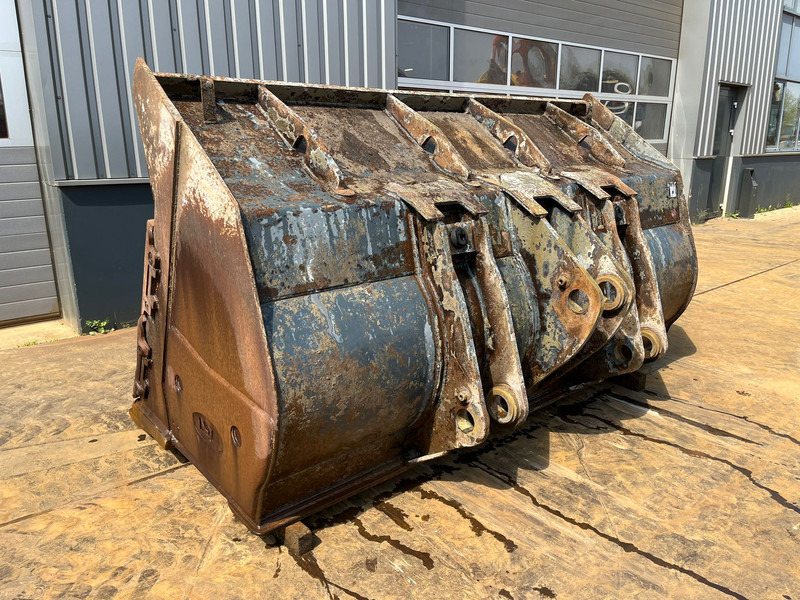 Doosan Bucket DL420-3 4500 l - Lžíce: obrázek 1 Doosan Bucket DL420-3 4500 l - Lžíce: obrázek 1