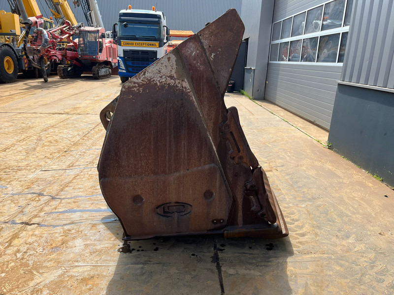 Doosan Bucket DL420-3 4500 l - Lžíce: obrázek 5 Doosan Bucket DL420-3 4500 l - Lžíce: obrázek 5